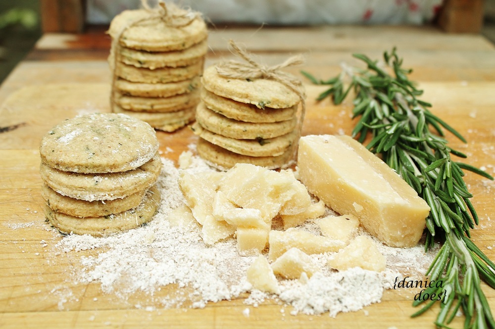 parmesan_rosemary_biscuits_1_w_sign